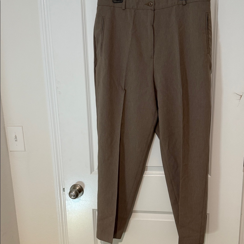 Alia women’s Brown Chinos